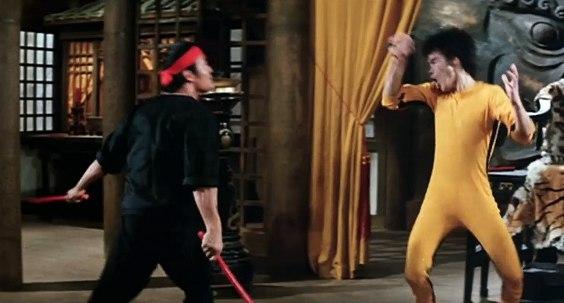Dan Innosanto affronte Bruce Lee dans une scène du film Le Jeu de la Mort
